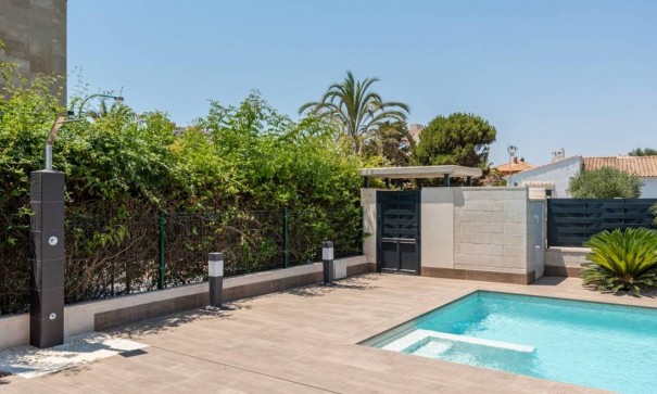 Herverkoop - Vrijstaande Villa -
Mar Menor