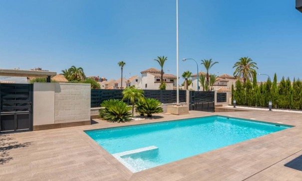 Herverkoop - Vrijstaande Villa -
Mar Menor