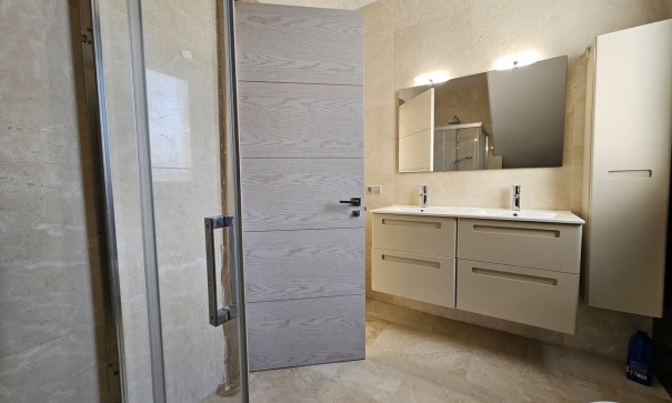 Sale - Detached Villa -
La Zenia