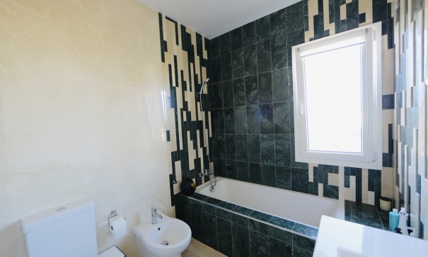 Sale - Detached Villa -
La Zenia