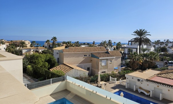Sale - Detached Villa -
La Zenia