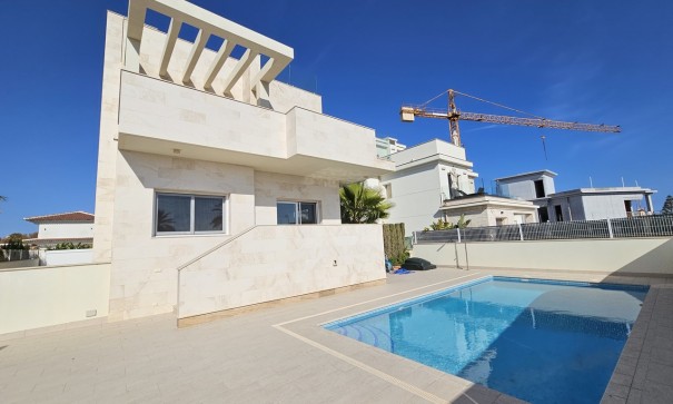 Sale - Detached Villa -
La Zenia