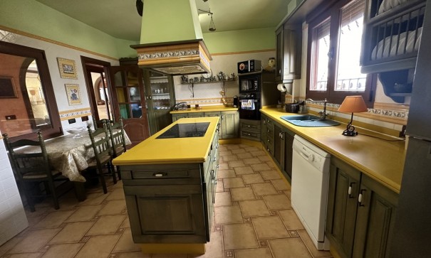 Sale - Town house -
San Miguel de Salinas