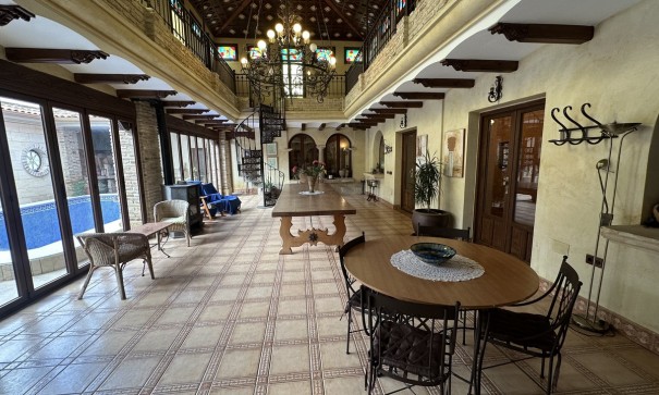 Sale - Town house -
San Miguel de Salinas