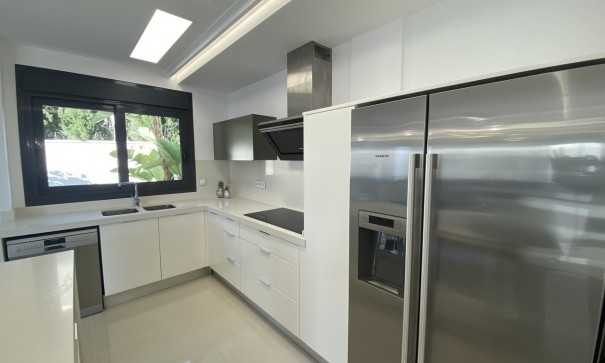 Revente - Villa Individuelle -
San Miguel de Salinas