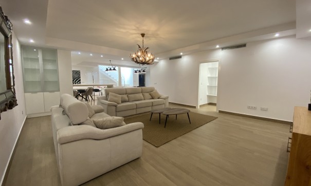 Revente - Villa Individuelle -
San Miguel de Salinas