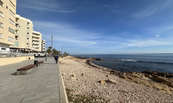 Resale - Wohnung Appartement -
Torrevieja