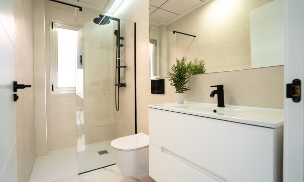 Återförsäljning - Fristående villa -
Villamartín