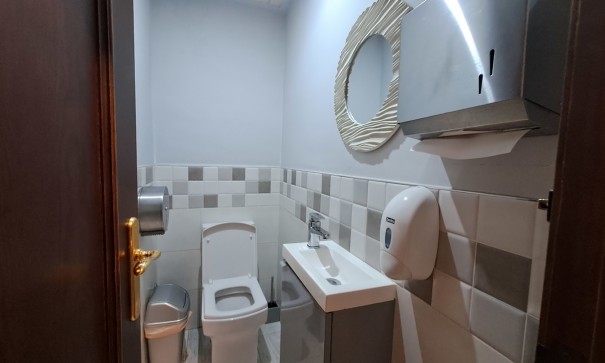 Sale - Commercial -
Benijofar