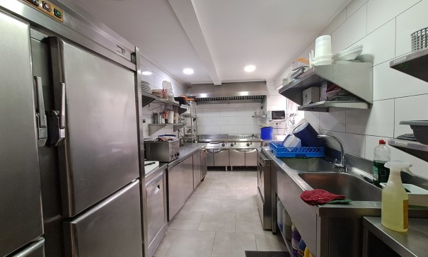 Sale - Commercial -
Benijofar