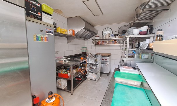 Sale - Commercial -
Benijofar