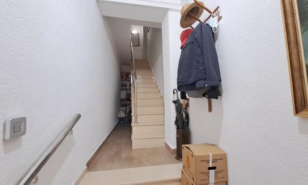 Sale - Town house -
Benijofar