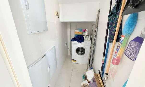 Resale - Freistehende Villa -
Punta Prima