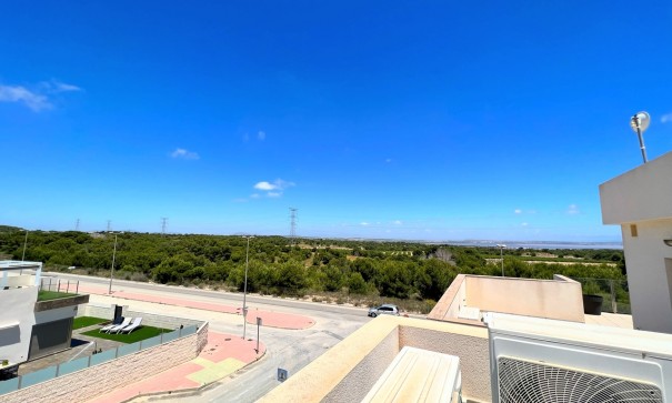 Resale - Freistehende Villa -
Punta Prima