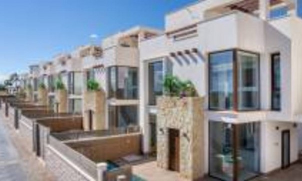 Resale - Freistehende Villa -
Rojales