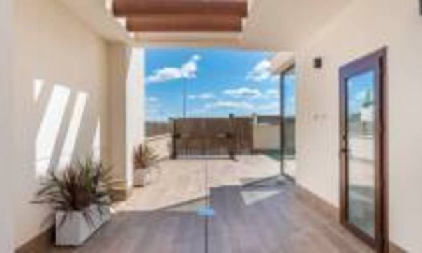 Resale - Freistehende Villa -
Rojales