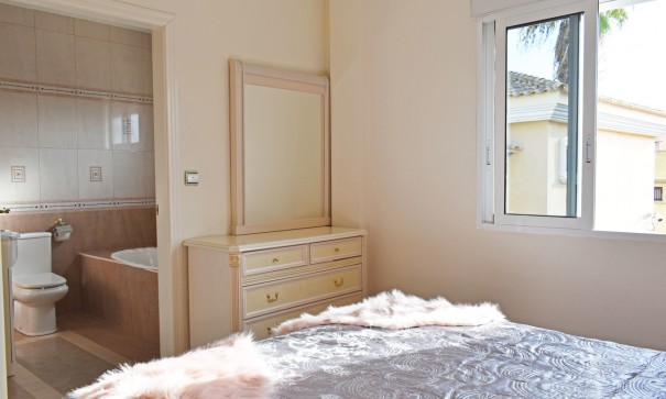 Venta - Chalet Independiente -
Torremendo