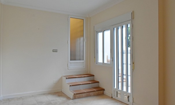 Venta - Chalet Independiente -
Torremendo