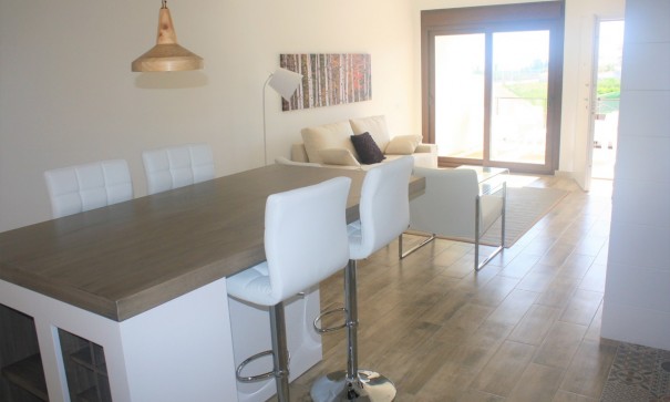 Återförsäljning - Radhus -
Los Altos