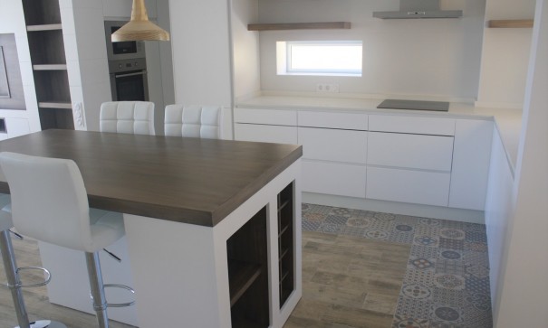 Återförsäljning - Radhus -
Los Altos