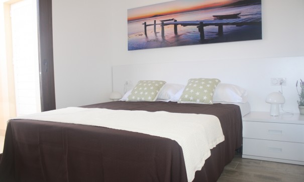 Återförsäljning - Radhus -
Los Altos