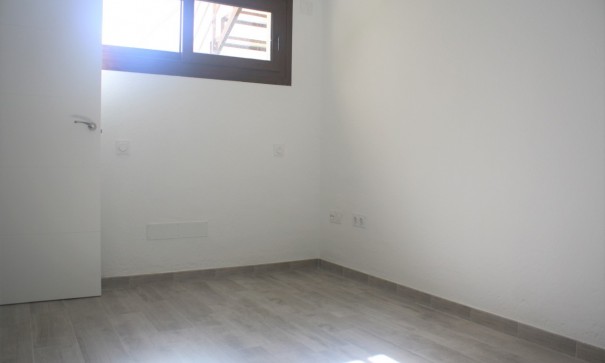 Återförsäljning - Radhus -
Los Altos