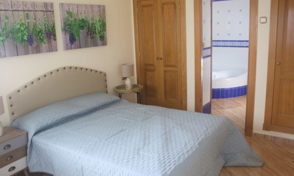 Herverkoop - Vrijstaande Villa -
Los Altos