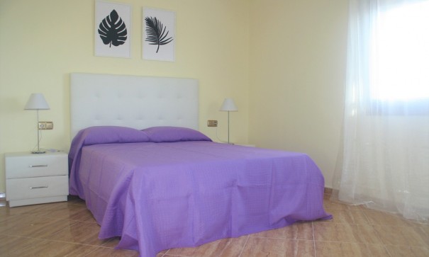 Herverkoop - Vrijstaande Villa -
Los Altos