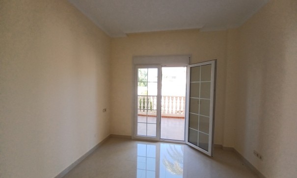 Resale - Freistehende Villa -
Cabo Roig