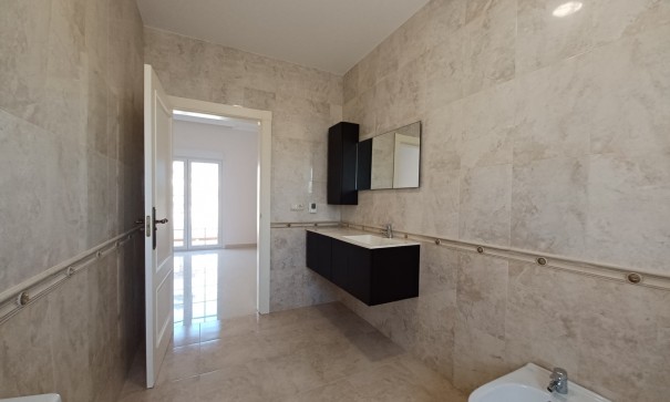 Resale - Freistehende Villa -
Cabo Roig