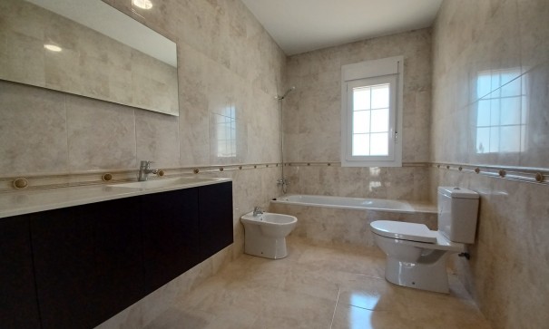 Resale - Freistehende Villa -
Cabo Roig