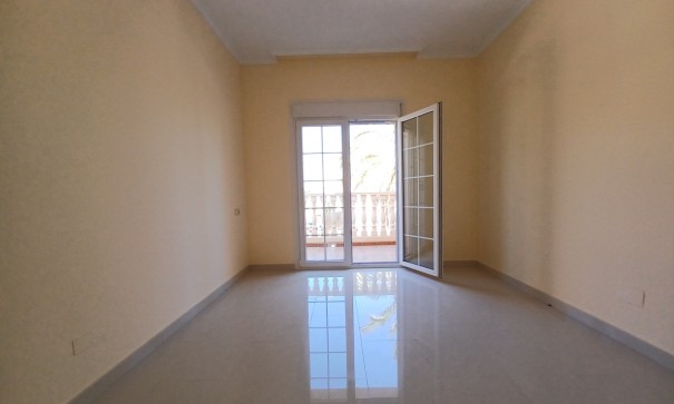 Resale - Freistehende Villa -
Cabo Roig