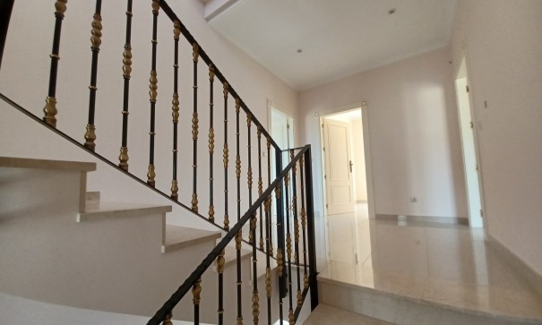 Resale - Freistehende Villa -
Cabo Roig