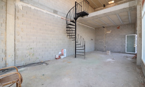 Sale - Commercial -
Benimar - Benimar II