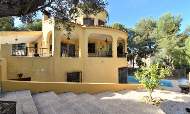Revente - Villa Individuelle -
Orihuela Costa - Villamartin