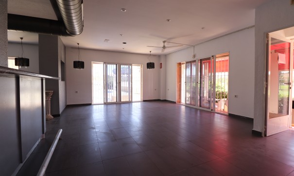 Sale - Commercial -
Ciudad Quesada - Rojales - La Marquesa