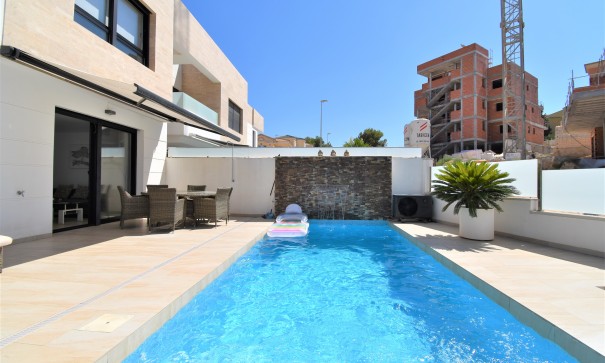 Revente - Villa Individuelle -
Orihuela Costa - Villamartin