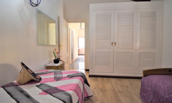 Revente - Villa Individuelle -
Orihuela Costa - Villamartin