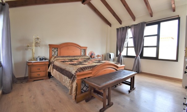 Revente - Villa Individuelle -
Orihuela Costa - Villamartin