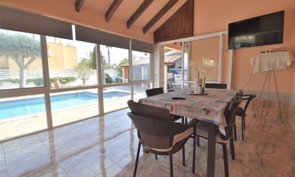 Revente - Villa Individuelle -
Orihuela Costa - Villamartin