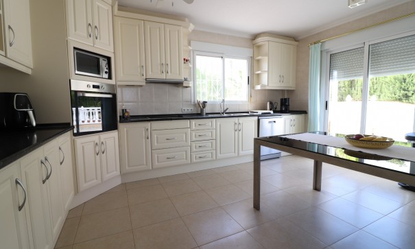 Återförsäljning - Fristående villa -
Algorfa - Lomas de La Juliana