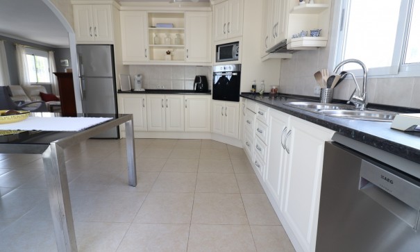 Återförsäljning - Fristående villa -
Algorfa - Lomas de La Juliana