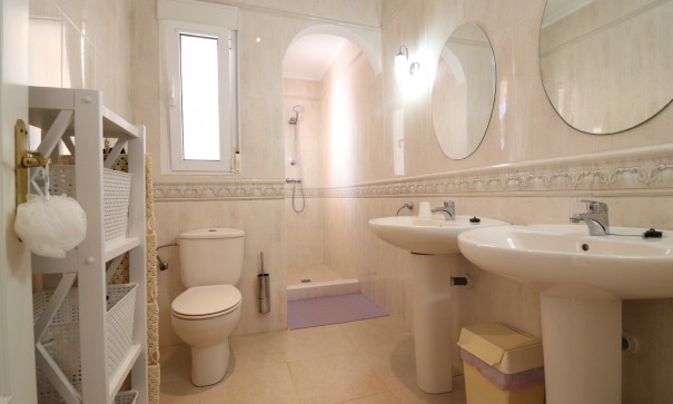 Återförsäljning - Fristående villa -
Algorfa - Lomas de La Juliana