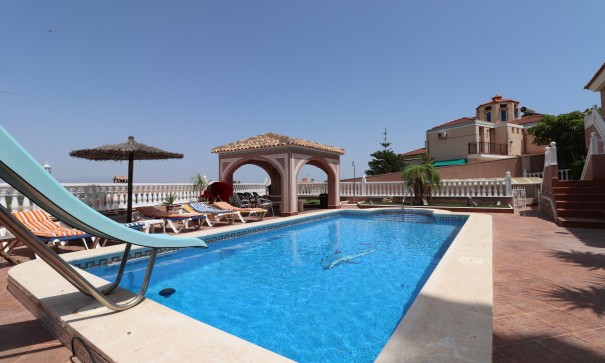 Venta - Chalet Independiente -
Algorfa - Lomas de La Juliana