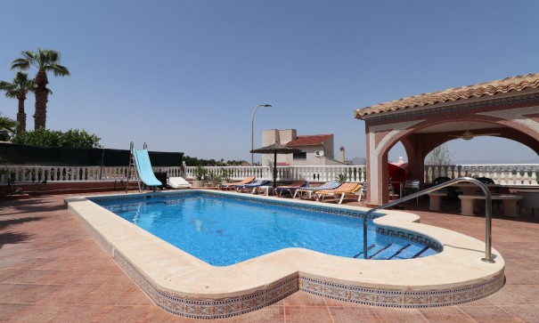 Venta - Chalet Independiente -
Algorfa - Lomas de La Juliana