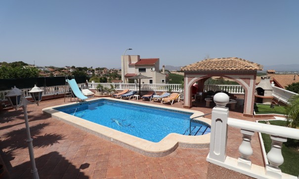 Venta - Chalet Independiente -
Algorfa - Lomas de La Juliana