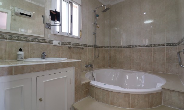 Venta - Chalet Independiente -
Algorfa - Lomas de La Juliana