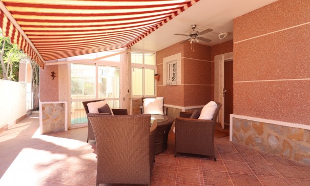 Venta - Chalet Independiente -
Algorfa - Lomas de La Juliana