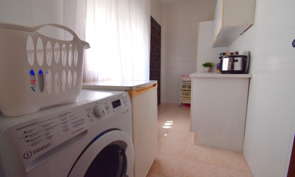 Herverkoop - Vrijstaande Villa -
Orihuela Costa - Villamartin