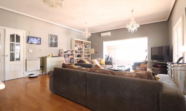 Videresalg - Finca landejendom -
Heredades - Heredades - Country